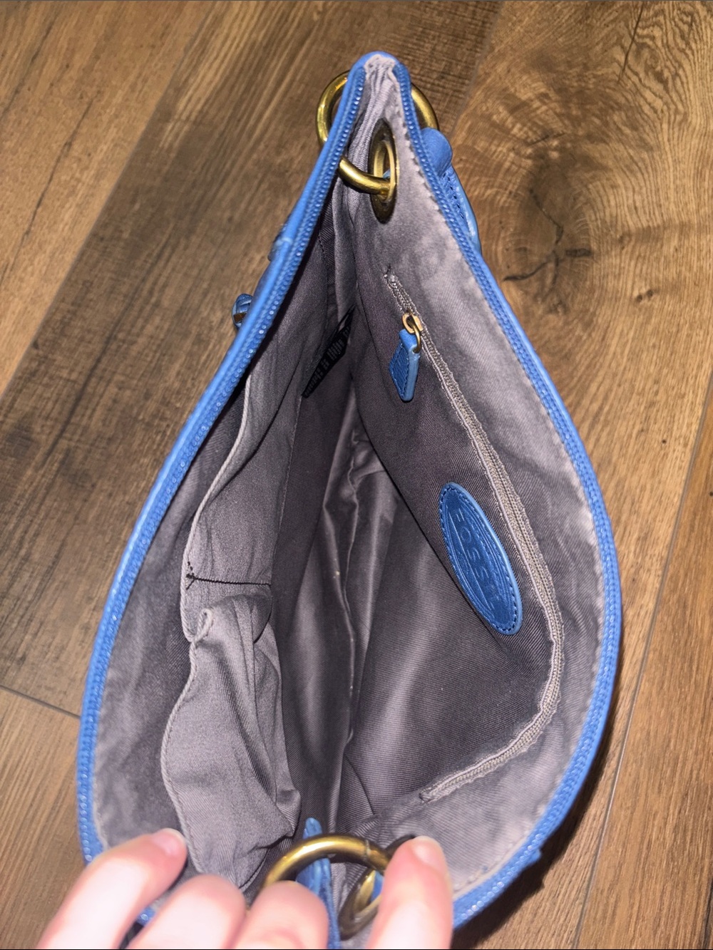 Fossil Blue Pebbled Leather Zippered Shoulder Bag Gold Hardware - Picture 5 of 13
